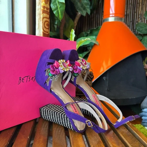 Betsey Johnson Purple Platform Shoes Vibrant Design - Picture 4 of 6